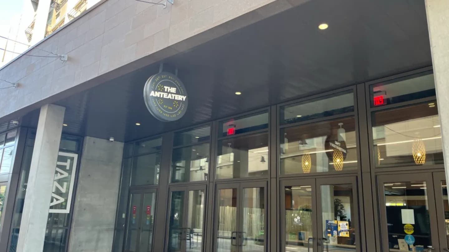 Anteatery dining hall